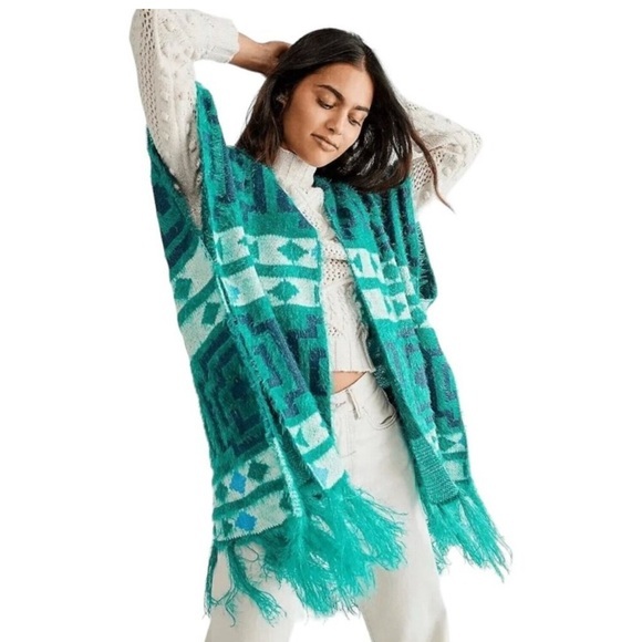 NWOT Free People Diamondback Kimono Green Poncho Southwestern OS Eyelash Knit - Picture 1 of 3